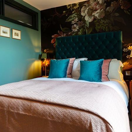 ロンドン Red Lion Bed & Breakfast エクステリア 写真